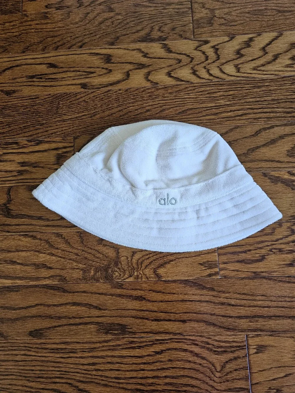 ALO Yoga Terry Bucket Hat